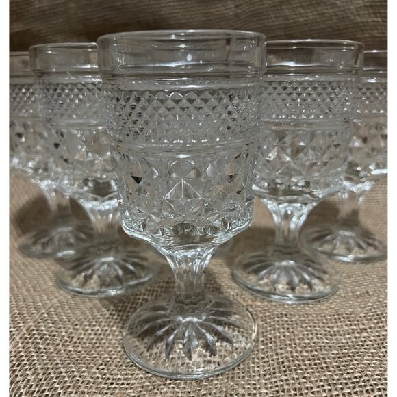 Vintage Set of 6 Crystal Goblet Pedestal Glasses 5.5" Molded Retro Elegant Decor - Picture 1 of 9